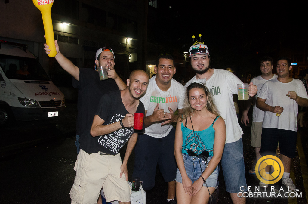 Bloco Quero Morrer Amigo do Metallica E Desmanche