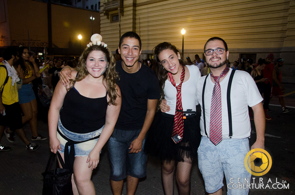 Bloco Quero Morrer Amigo do Metallica E Desmanche