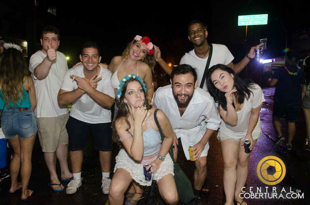 Bloco Quero Morrer Amigo do Metallica E Desmanche