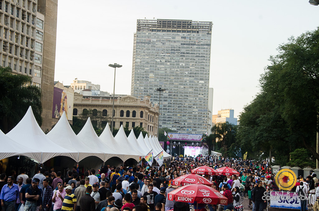 Show de Tamara Angel na Feira Cultural LGBT