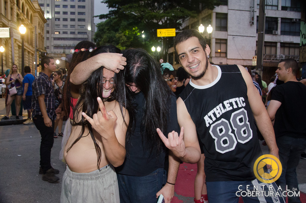 Bloco Quero Morrer Amigo do Metallica E Desmanche