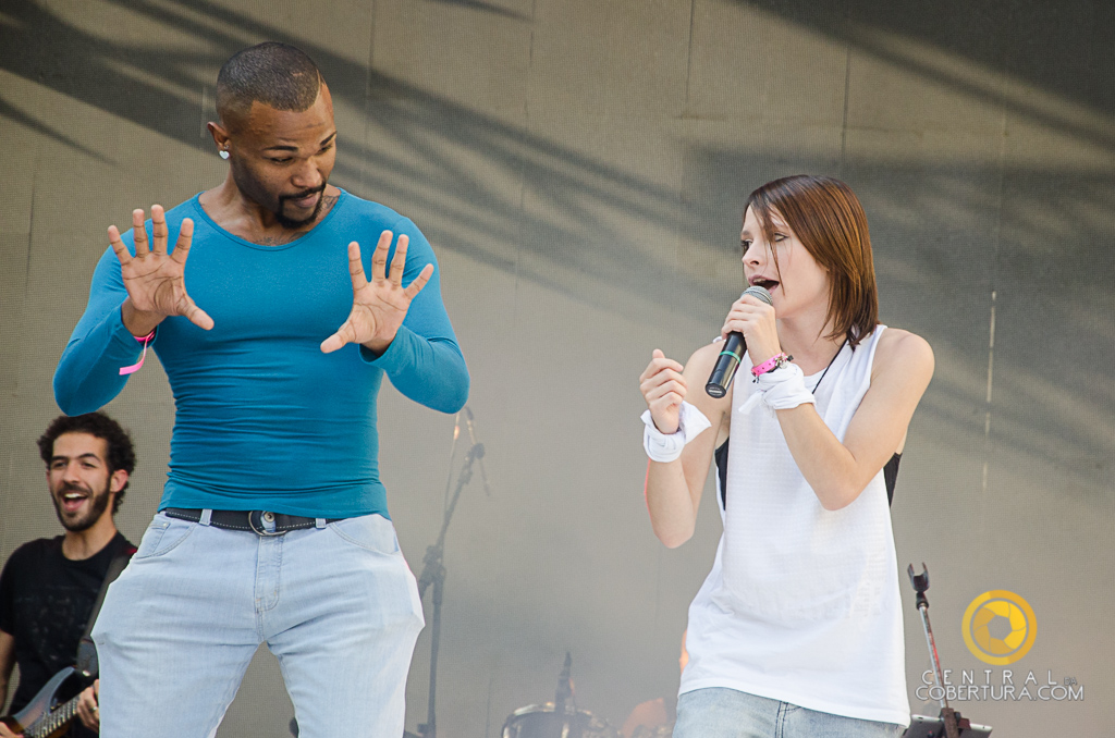 Show de Tamara Angel na Feira Cultural LGBT