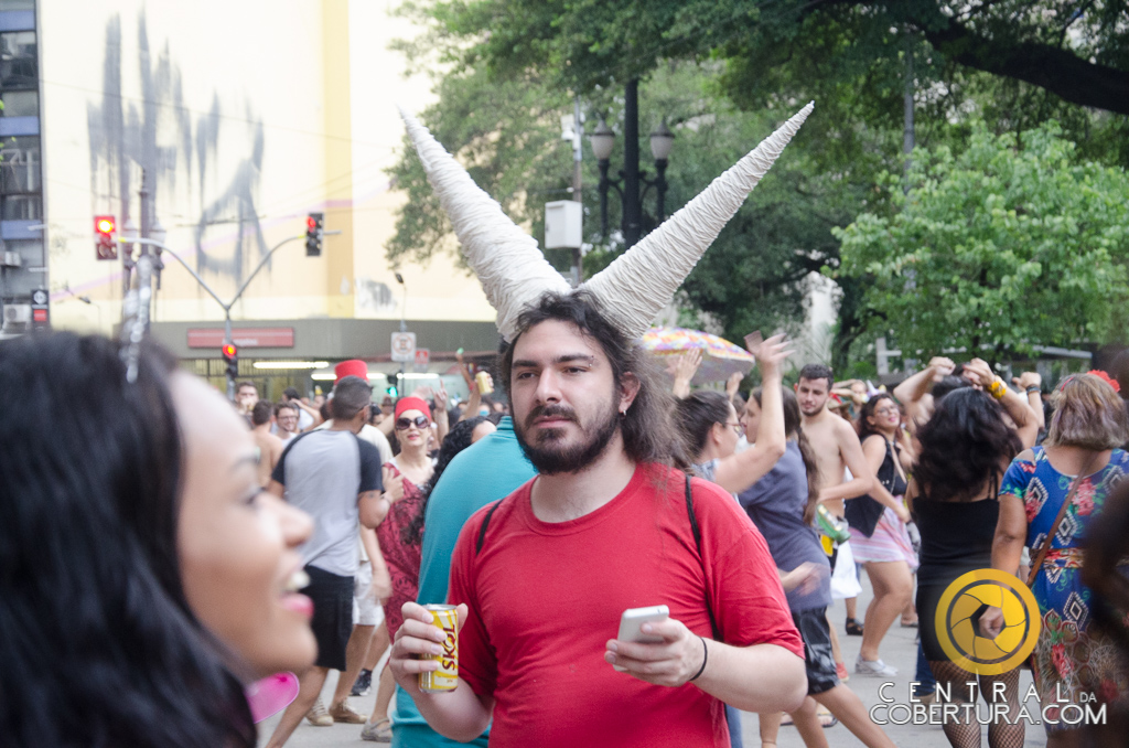 Bloco Quero Morrer Amigo do Metallica E Desmanche